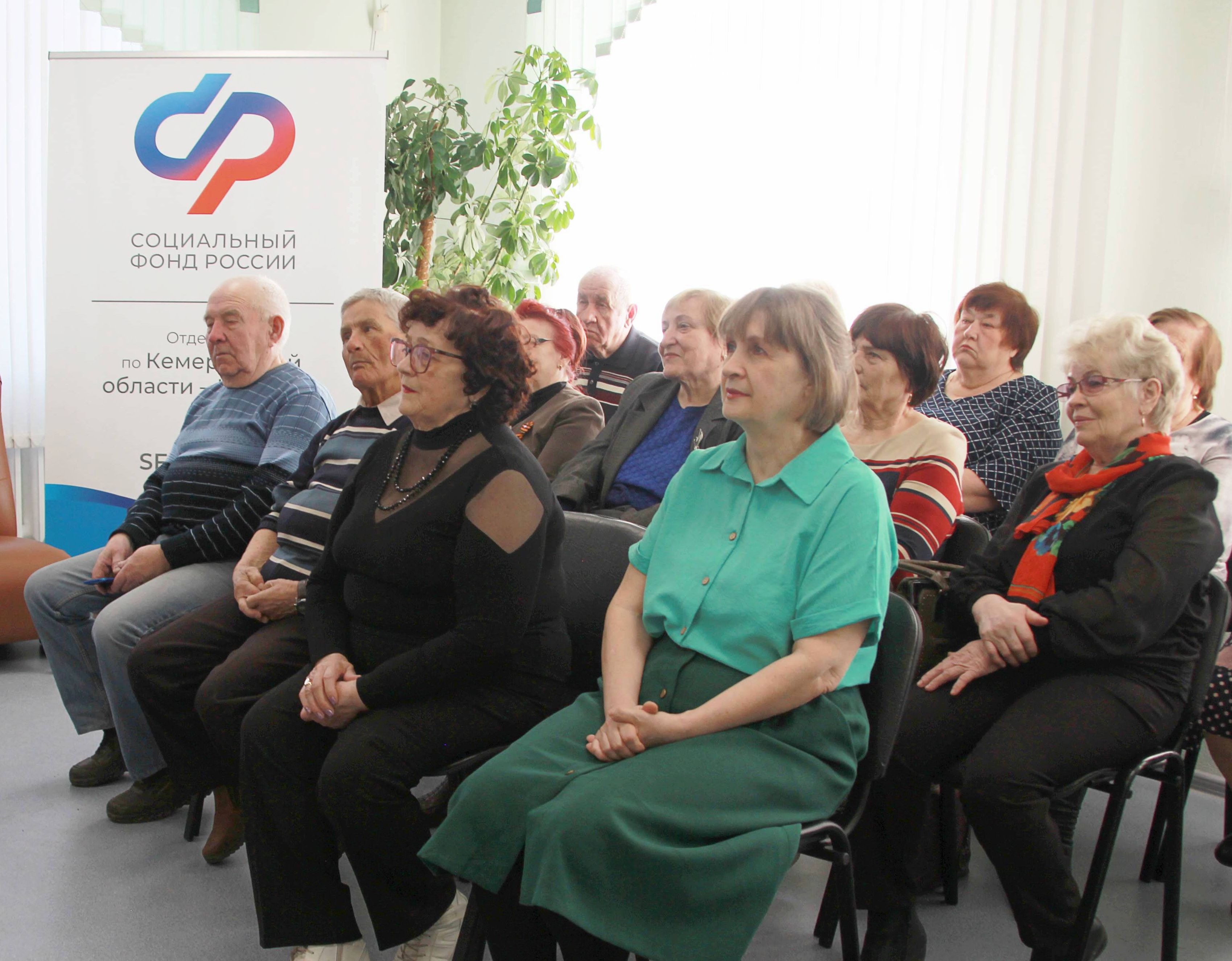 В Тяжинском открылся Центр общения старшего поколения. 